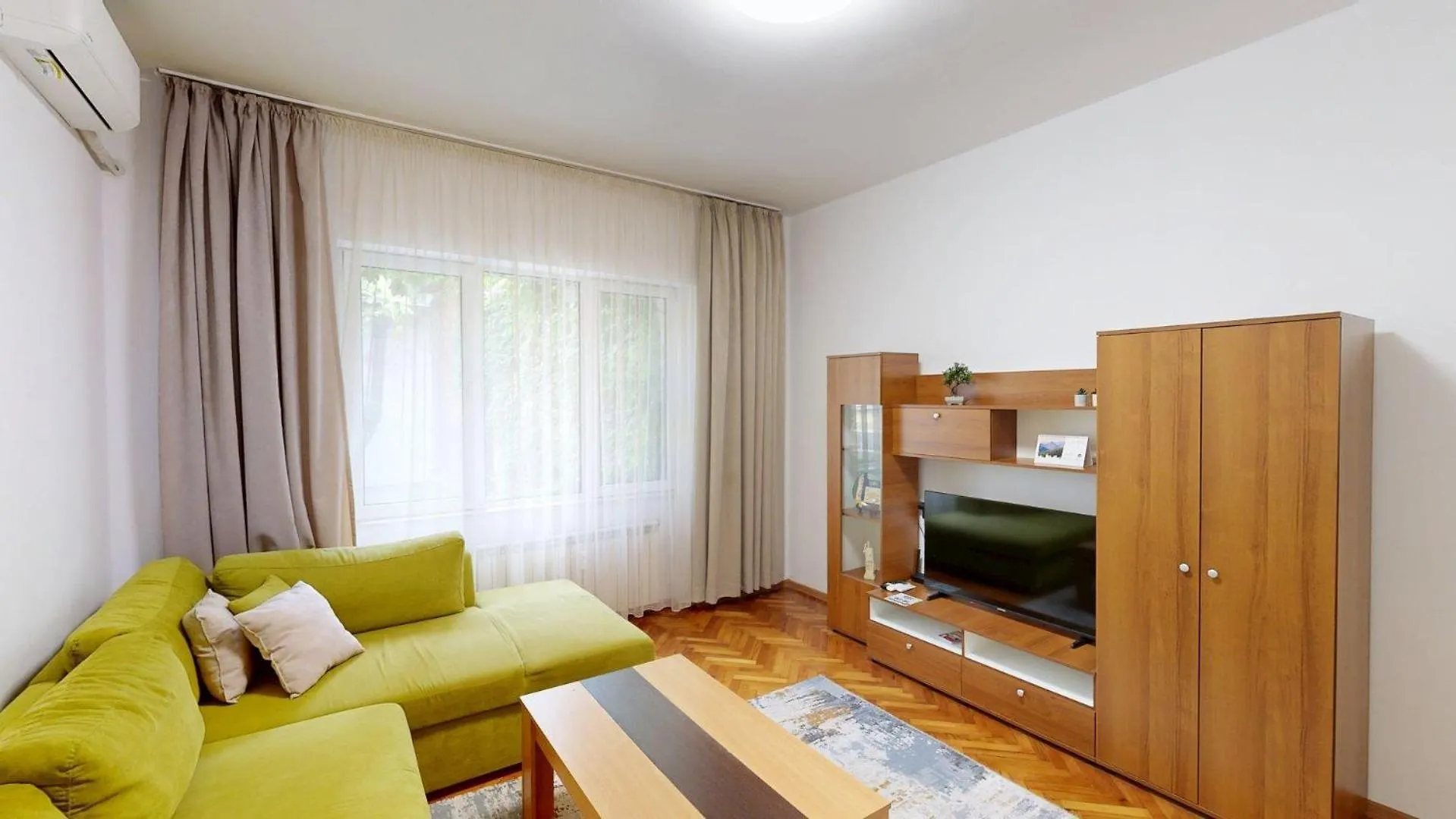 The Green Apartment In The Heart Of Old Sofia 1Bdr