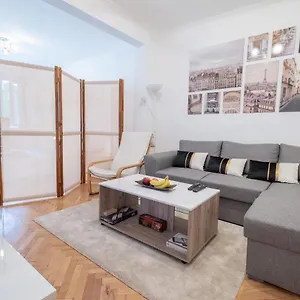 Apartment Vivid By Ndk And Vitosha Blvd With Free Secured Parking And Ac, Sofia