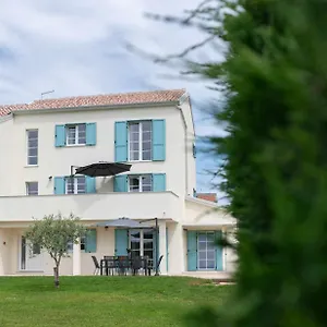 https://villa-emilia-umag.in-istria.net