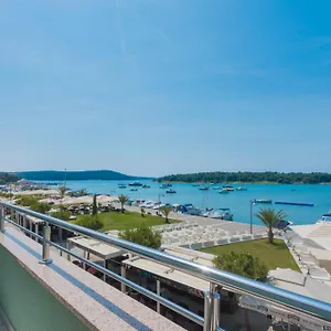 https://apartments-riva.in-istria.net