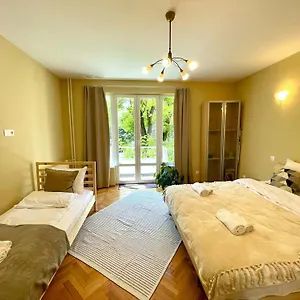 Appartamento Bohemian Bright & Calm 2br - Center - Private Balcony, Sofia