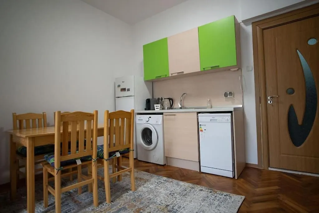 The Green Apartment In The Heart Of Old Sofia 1Bdr