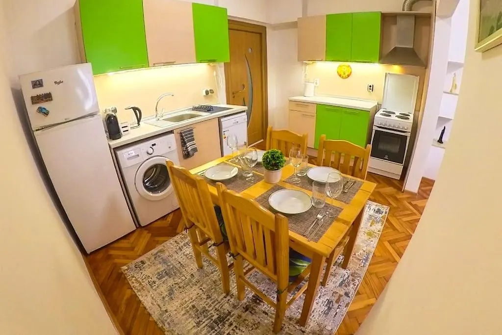 The Green Apartment In The Heart Of Old Sofia 1Bdr